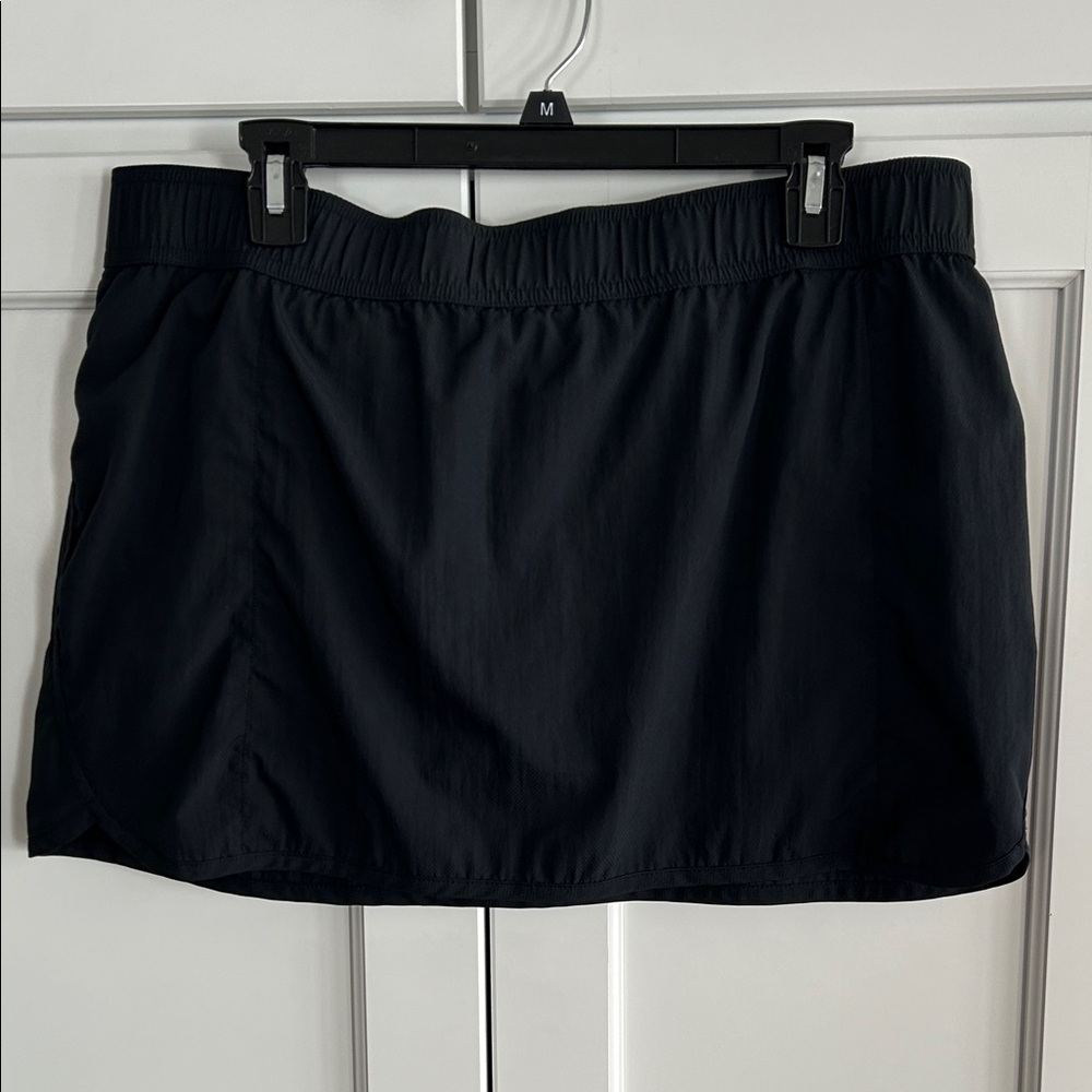 Columbia Black Skort Large
